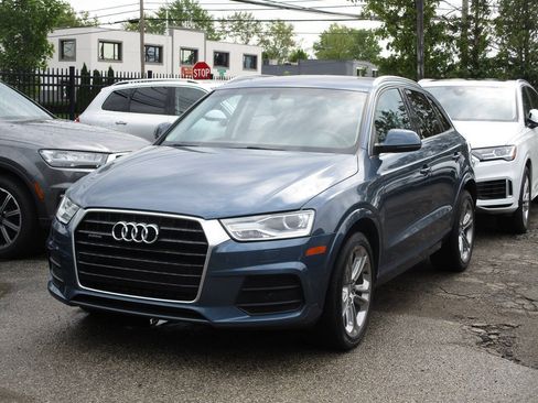 Used 2016 Audi Q3 2.0T Premium Plus w/ Technology Package AWD/4WD image 4