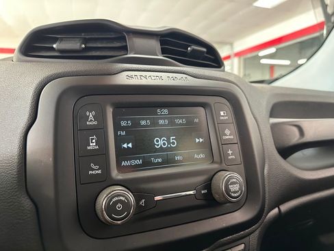 Certified 2017 Jeep Renegade Trailhawk w/ Premium Trailhawk Package AWD/4WD image 20