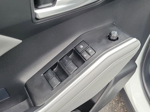 Certified 2025 Toyota Highlander XLE image 23