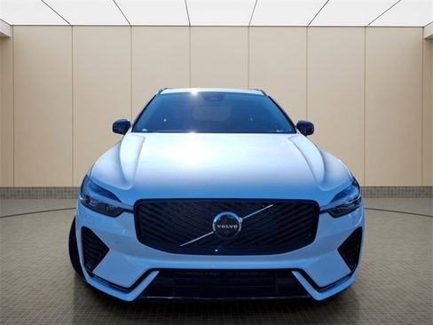 New 2026 Volvo XC60 B5 Plus w/ Protection Package Premier image 4