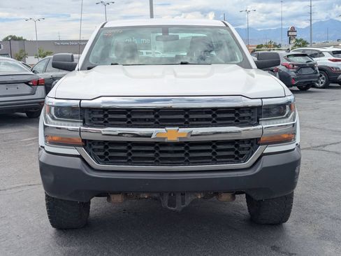 Used 2018 Chevrolet Silverado 1500 W/T w/ Trailering Package AWD/4WD image 10