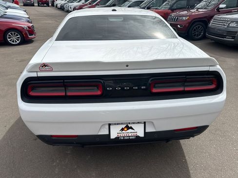 Used 2019 Dodge Challenger R/T image 6