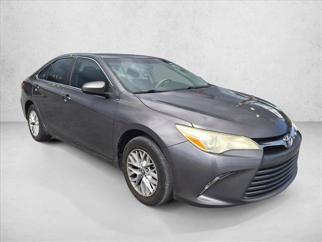 Used 2017 Toyota Camry LE FWD image 3