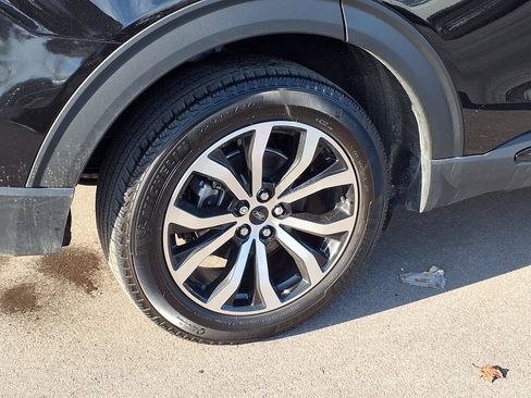 Used 2022 Ford Explorer ST-Line image 27