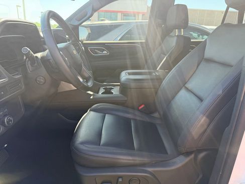 Used 2023 Chevrolet Tahoe LT w/ Luxury Package RWD image 13