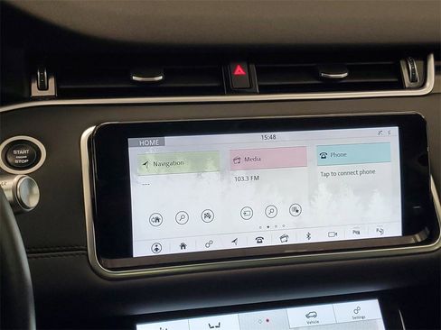 Used 2020 Land Rover Range Rover Evoque SE image 21