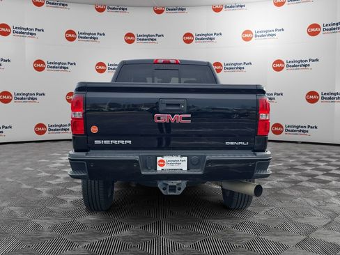Used 2016 GMC Sierra 2500 Denali w/ Duramax Plus Package image 6