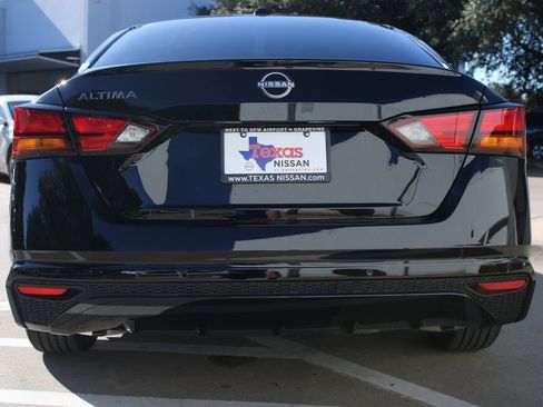 New 2025 Nissan Altima 2.5 S image 6