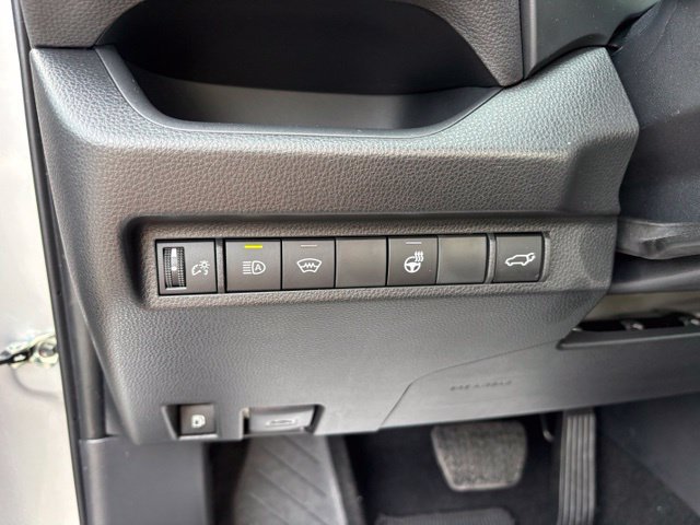 Used 2025 Toyota RAV4 XLE w/ Convenience Package AWD/4WD image 24