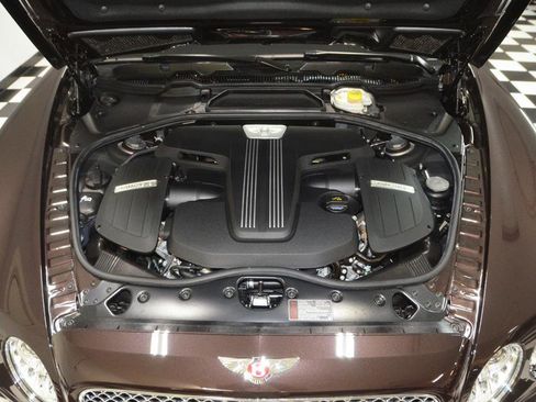 Used 2015 Bentley Flying Spur V8 image 11