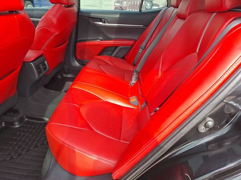 Used 2022 Toyota Camry XSE FWD image 29