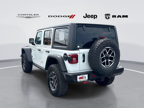 Used 2025 Jeep Wrangler Unlimited Rubicon AWD/4WD image 4