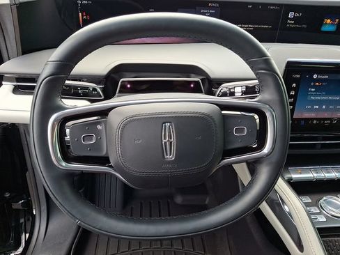 Certified 2024 Lincoln Nautilus Reserve w/ Equipment Group 203A AWD/4WD image 15