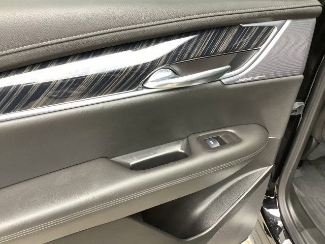 Used 2024 Cadillac XT6 Premium Luxury w/ LPO, Floor Liner Package AWD/4WD image 20