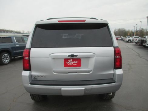Used 2017 Chevrolet Tahoe LT w/ LT Signature Package image 4