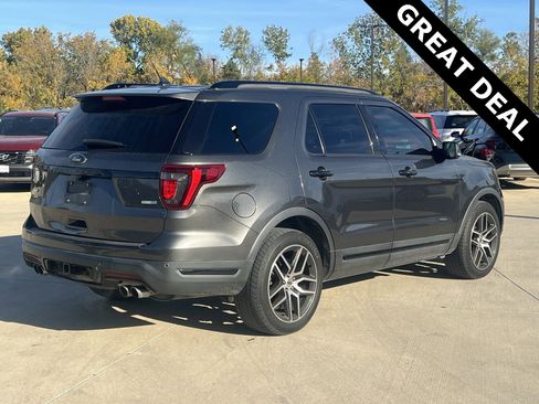 Used 2018 Ford Explorer Sport image 12