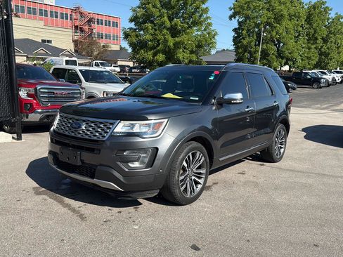 Used 2017 Ford Explorer Platinum AWD/4WD image 7