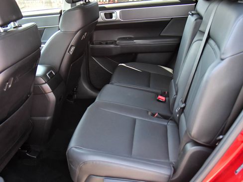 Used 2024 Hyundai Santa Fe SEL image 40