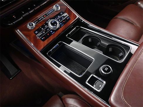 Used 2020 Lincoln Aviator Black Label w/ Dynamic Handling Package image 40