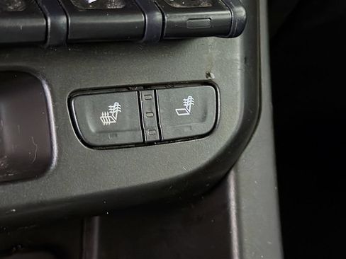 Used 2021 Chevrolet Colorado ZR2 AWD/4WD image 23