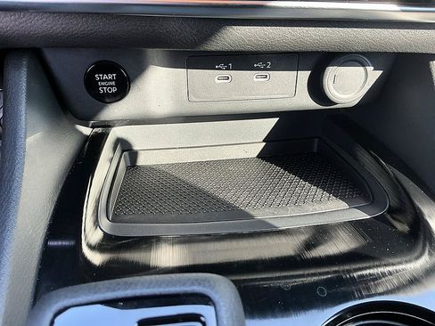 Certified 2025 Nissan Rogue SV w/ SV Premium Package FWD image 19