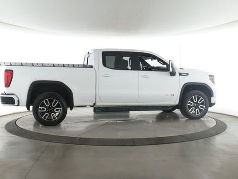 Used 2023 GMC Sierra 1500 AT4 w/ AT4 Premium Package AWD/4WD image 6