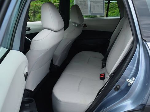Used 2022 Toyota Corolla Cross L AWD/4WD image 19