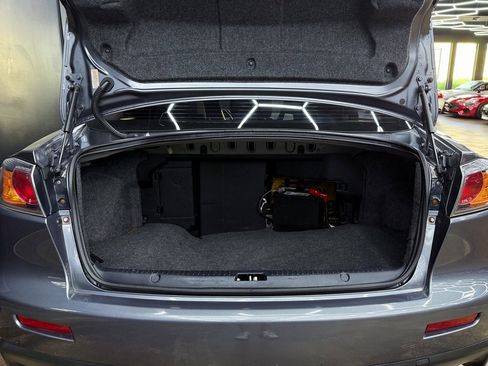 Used 2010 Mitsubishi Lancer Evolution SE image 25