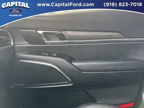 Used 2024 Kia Telluride SX Prestige X-Pro image 28