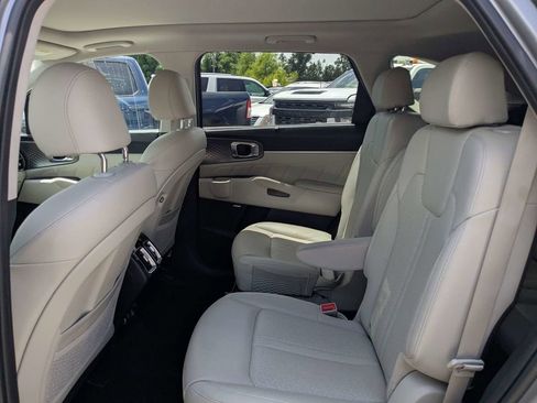Used 2023 Kia Sorento SX Prestige w/ Panoramic Sunroof Package AWD/4WD image 14
