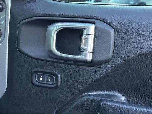 Certified 2019 Jeep Wrangler Unlimited Rubicon image 38