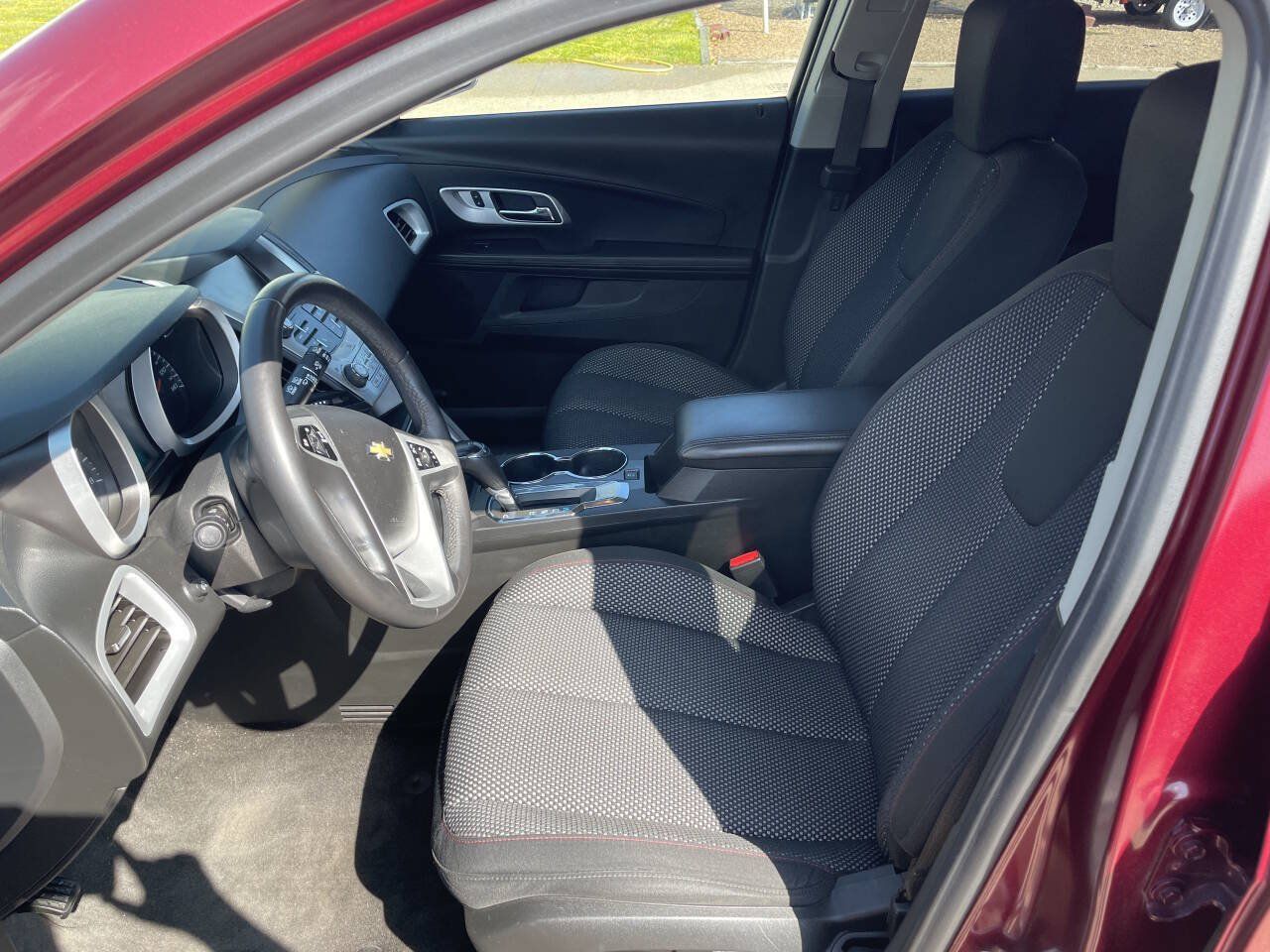 Used 2016 Chevrolet Equinox LT w/ Convenience Package FWD image 9