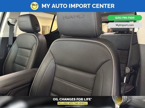 Used 2023 GMC Acadia Denali w/ Denali Ultimate Package image 15