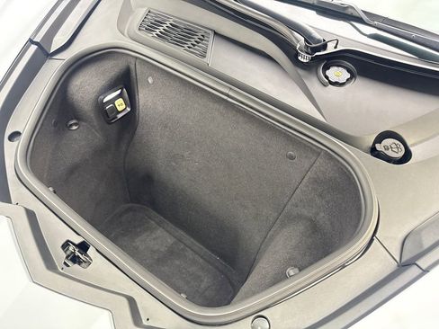 Used 2021 Chevrolet Corvette Stingray Coupe w/ Z51 Performance Package RWD image 65