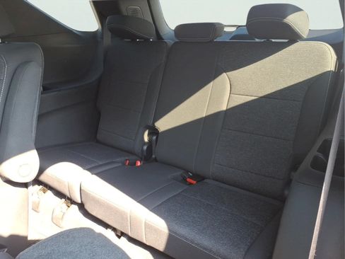 Used 2024 Chevrolet Traverse LT w/ Midnight/Sport Edition FWD image 7