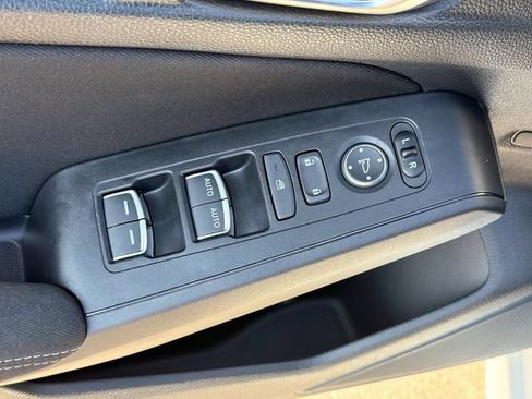 Used 2025 Honda Civic Sport image 14