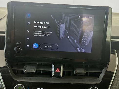 Used 2024 Toyota Corolla LE image 21