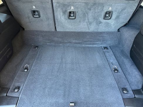 Used 2025 Jeep Wrangler Unlimited Sahara w/ Safety Group AWD/4WD image 15