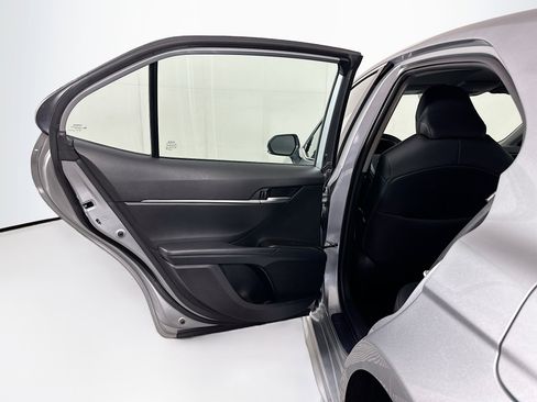 Used 2024 Toyota Camry SE FWD image 25