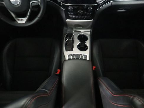 Used 2021 Jeep Grand Cherokee Trailhawk image 17