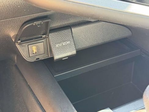 Used 2023 Toyota Camry LE AWD/4WD image 27