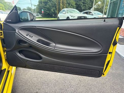 Used 2001 Ford Mustang GT image 18