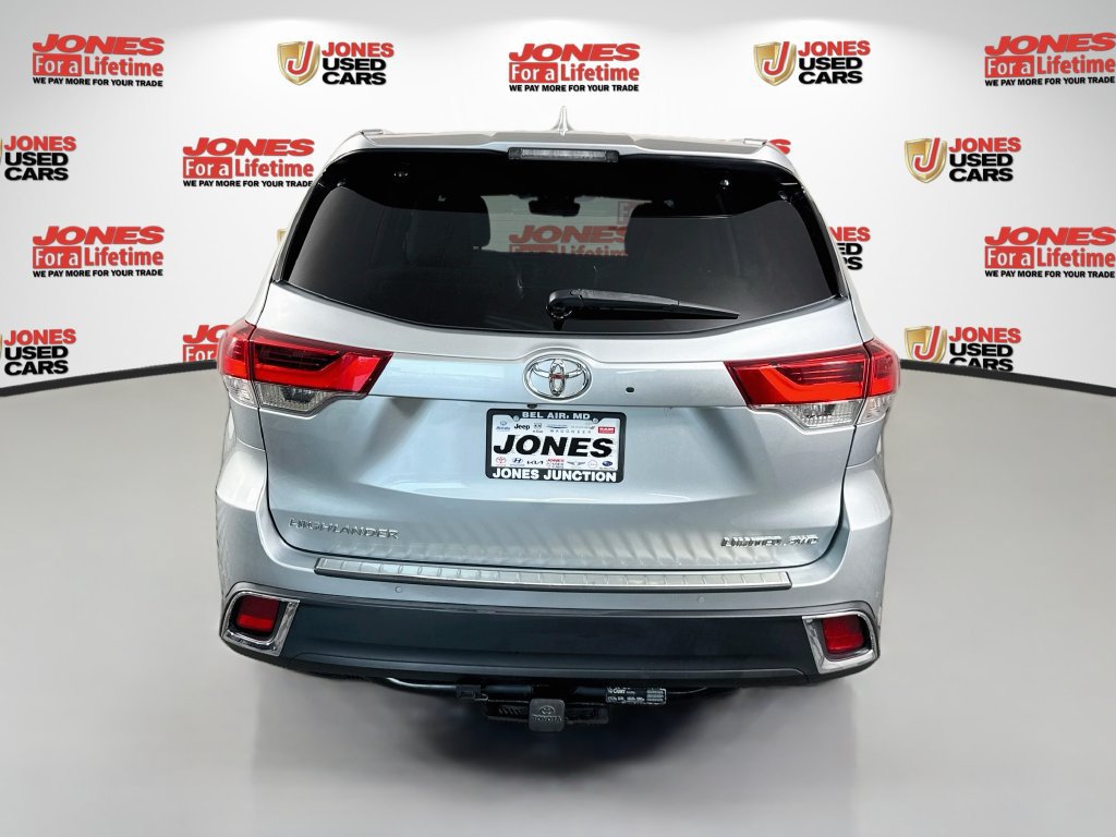 Certified 2018 Toyota Highlander Limited AWD/4WD image 16