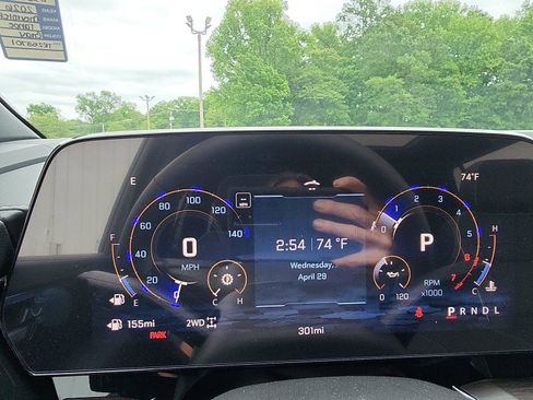 New 2026 Chevrolet Tahoe Premier w/ Sun And Tow Package AWD/4WD image 16