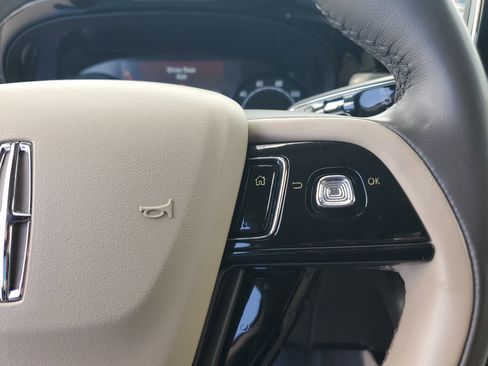 Used 2021 Lincoln Corsair FWD image 22