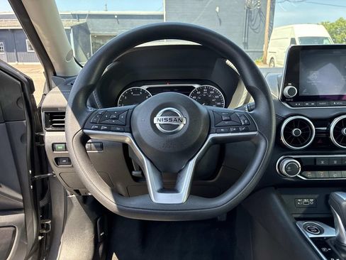 Certified 2023 Nissan Sentra SV FWD image 25