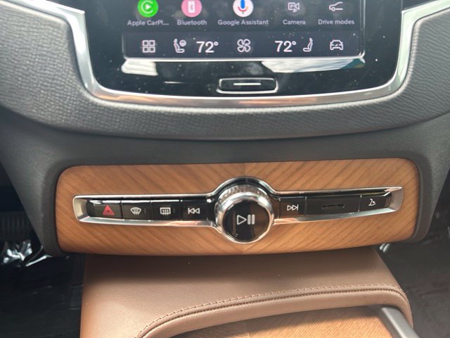 Certified 2024 Volvo XC90 B6 Plus w/ Protection Package Premier AWD/4WD image 27