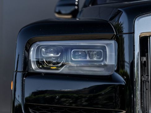 Used 2023 Rolls-Royce Cullinan image 20