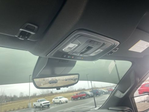 Used 2022 Chevrolet Silverado 1500 ZR2 w/ Technology Package image 21