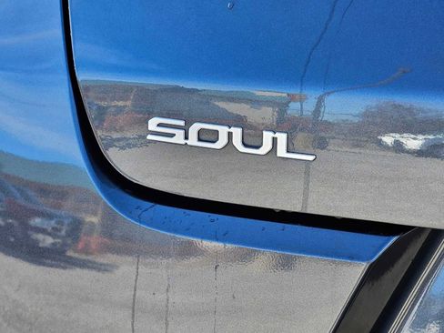 Certified 2024 Kia Soul LX w/ Option Group 015 image 12